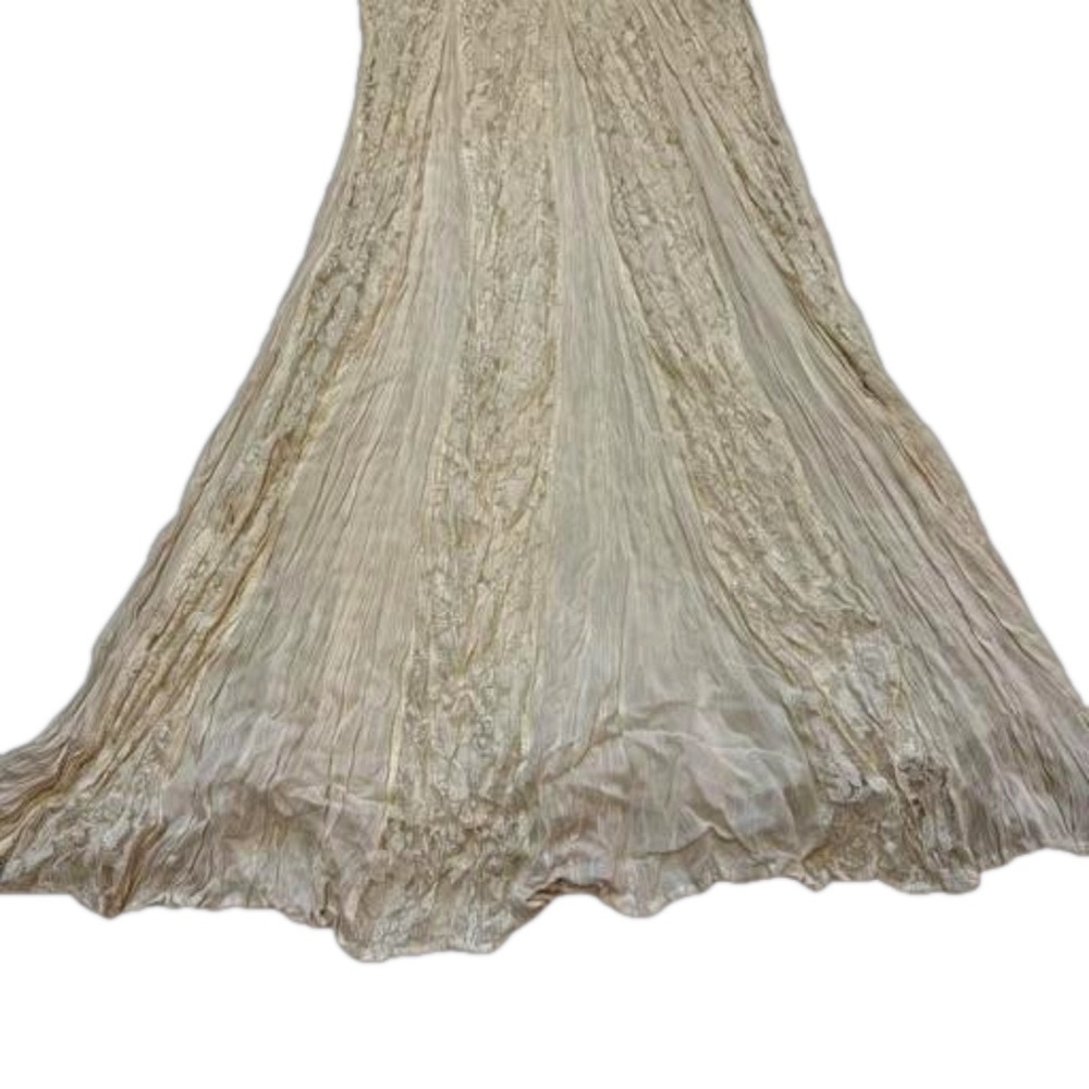 Starina Ivory Lace Rayon Maxi
Broomstick Crinkle Dress Size Small
Vintage 90's - Picture 10 of 15